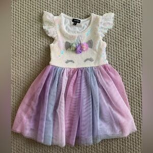 Zunie Dress Girls size 4. Unicorn with sequin top. Stretchy and comfortable